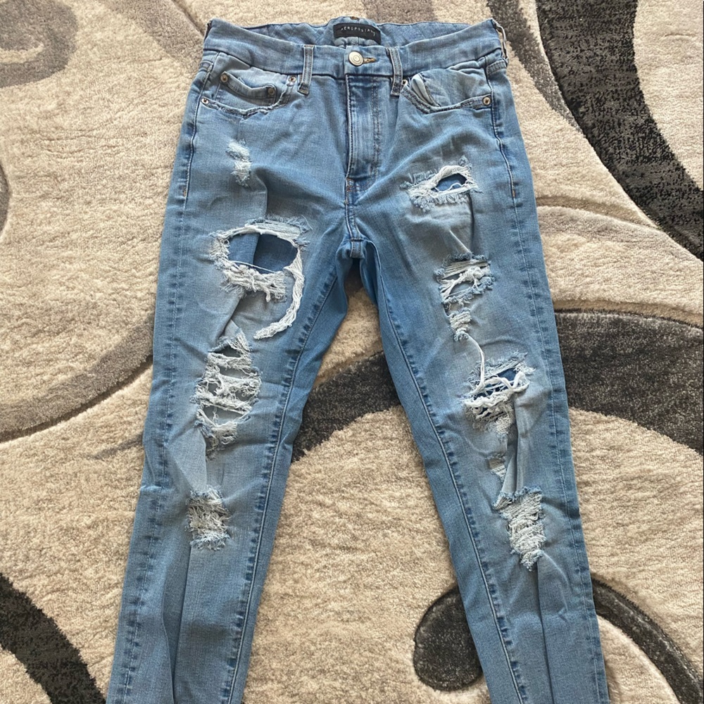 Aeropostale High Rise Curvy Jegging- Light Wash | size 10 |